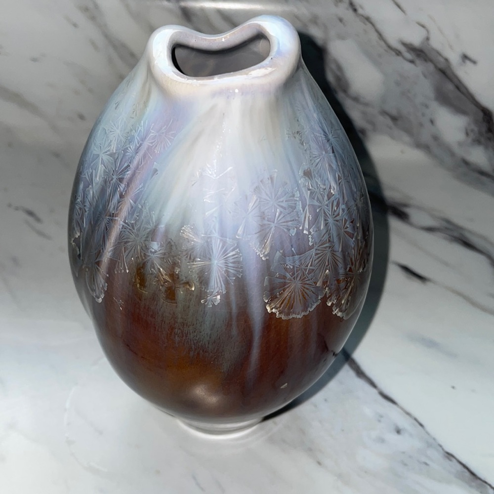 Bill Campbell pottery iridescent vase